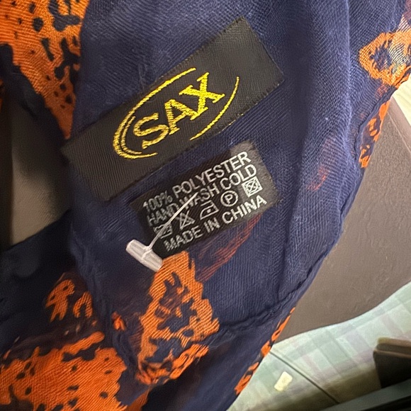 2 Scarfs one big enough to use as a swim wrap! - Picture 3 of 9